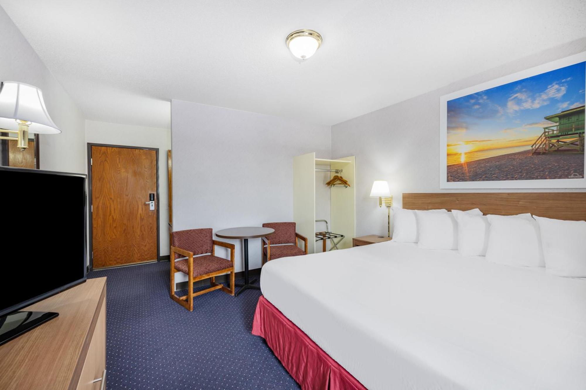Days Inn By Wyndham Monticello Экстерьер фото